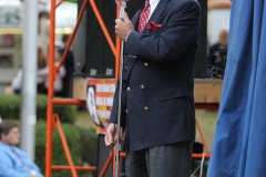 Kent at the Microphone Working the Crowd